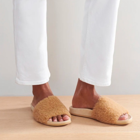 ❤️ Pre-Valentine’s Sale! ❤️ New Jenni Kayne Shearling Slides, Size 39 (US 8) - Picture 2 of 4